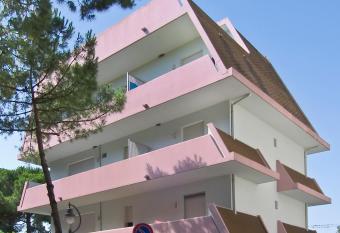 Sweet Home Appartamenti has Balcony rooms