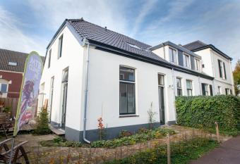 sport B&B De Veluwezoom has Balcony rooms