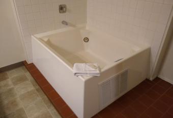 The Wilderness Inn allows 18 year olds to book a room