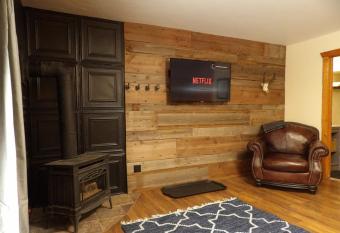 Vail 2 has Balcony rooms