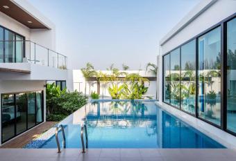 M  venpick Luxury Villa2FL-Private Pool-SHA CERTIFIED has Balcony rooms