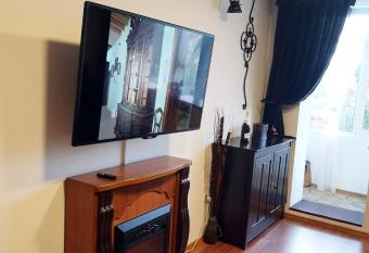 APARTAMENT MEDIEVAL allows 18 year olds to book a room