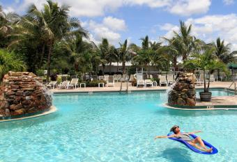 Greenlinks Golf Villas At Lely Resort has Balcony rooms