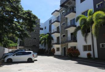 Apartamento Amueblado Amplio Tranquilo Privado Como tu lo Mereces allows 18 year olds to book a room