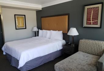 Portofino Inn Burbank allows 18 year olds to book a room