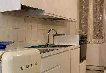 [Storico] Ombelico di Parma allows 18 year olds to book a room