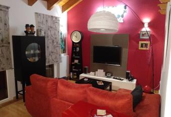 Agustina de Arag  n allows 18 year olds to book a room