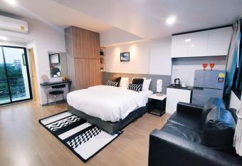 Star Sukhumvit has Balcony rooms