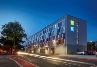 ibis Styles Bayreuth allows 18 year olds to book a room