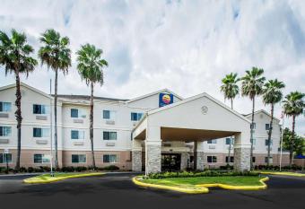 Quality Inn Plant City o Lakeland allows 18 year olds to book a room
