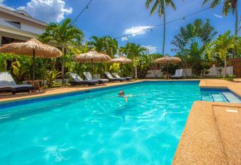 Dolce Amore Resort allows 18 year olds to book a room