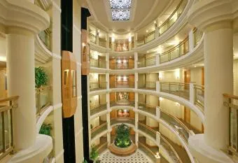 Collection O Hotel Simran Raghuveer Para allows 18 year olds to book a room