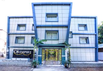 CS EMPIRE has Balcony rooms