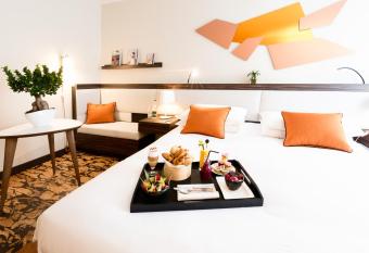 Radisson Blu Hotel, Paris Boulogne has Balcony rooms