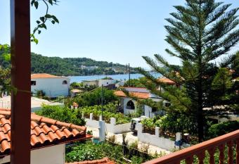 Chrissomalli Sofia Studios has Balcony rooms