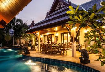 Saifon Villas 3 Bedroom Pool Villa can also be rented as a 2 bedroom or 1 bedroom villa has rooms with a private hot tub