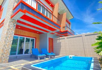 Blue Aura Pool Villa has Balcony rooms