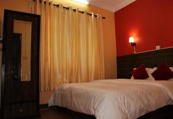 Vista City Hostel has Balcony rooms