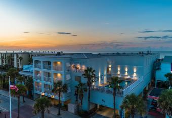 The Palms Oceanfront Hotel has Balcony rooms