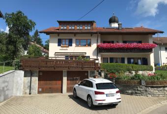 2 Raum G  stezimmer Prokop has Balcony rooms