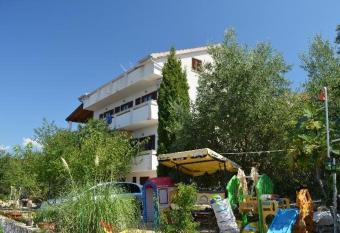 Apartment in Lun with sea view, terrace, air conditioning, Wi-Fi (4829-2) has Smoking rooms