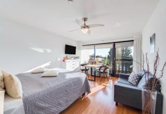 Ferienwohnung Seebruck allows 18 year olds to book a room