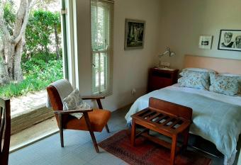 Keerweder-cosy cottage has Balcony rooms