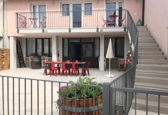 B&B Corte del Garda has Balcony rooms