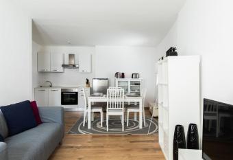 SILVAPLANA CHESA POSTA allows 18 year olds to book a room