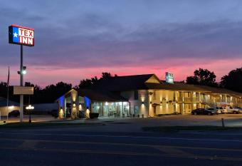 Motel 6 New Boston, Tx has Smoking rooms
