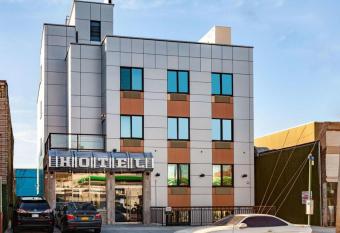 Umbrella Hotel Brooklyn has Smoking rooms