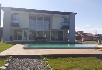 suites del champaqui has Balcony rooms