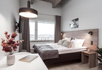 Forenom Hotel Arlanda allows 18 year olds to book a room