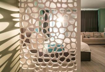 CC Belle Studio allows 18 year olds to book a room