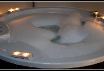 Club Cocomo allows 18 year olds to book a room