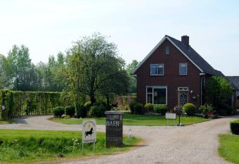 B&B Warnstee has Balcony rooms