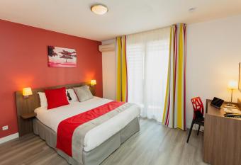 Appart-H  tel Mer & Golf City Perpignan Centre allows 18 year olds to book a room