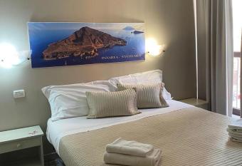 Phenicusa has Balcony rooms