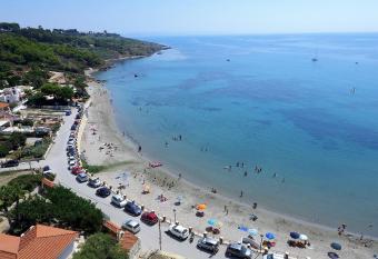 Two room apartment near the beach has Smoking/Balcony rooms