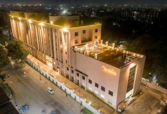 Hotel The Bizton allows 18 year olds to book a room