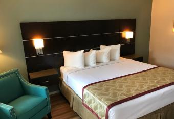 Olive Tree Inn & Suites has Balcony rooms