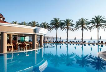 Alexandra Beach Hotel allows 18 year olds to book a room