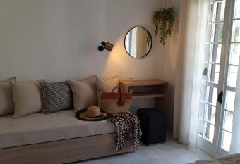 Sivotahomes-family has Balcony rooms