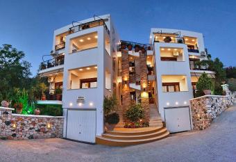 Panorama Apartments has Balcony rooms