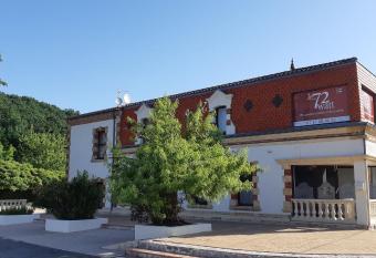 Le 72 Watt allows 18 year olds to book a room