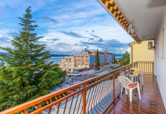 Vacattio apartment 2 has Balcony rooms