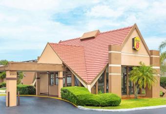 Super 8 by Wyndham St. Augustine has Balcony rooms