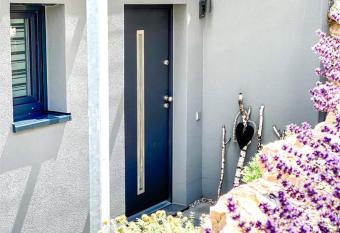 Ferienwohnung Bodensee Nenzingen Hegau allows 18 year olds to book a room