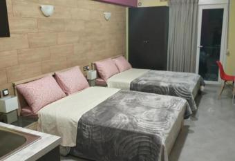 G M 2 ROOMS KENTRO in the heart of the city allows 18 year olds to book a room