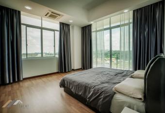 Bay Resort by Evernent has Balcony rooms